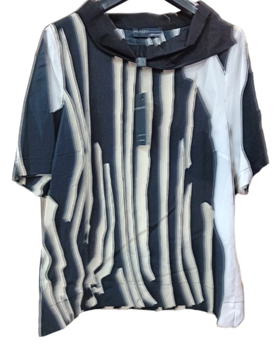 E&M Stores Mono Top Print Hot