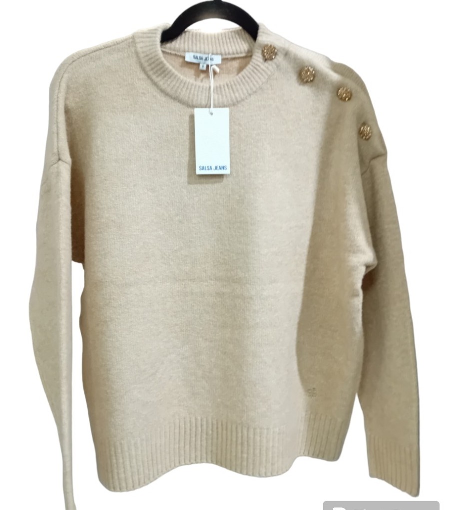 E&M Stores Sweater With Jewelry Hot